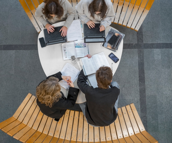 Bild på Hersby gymnasium