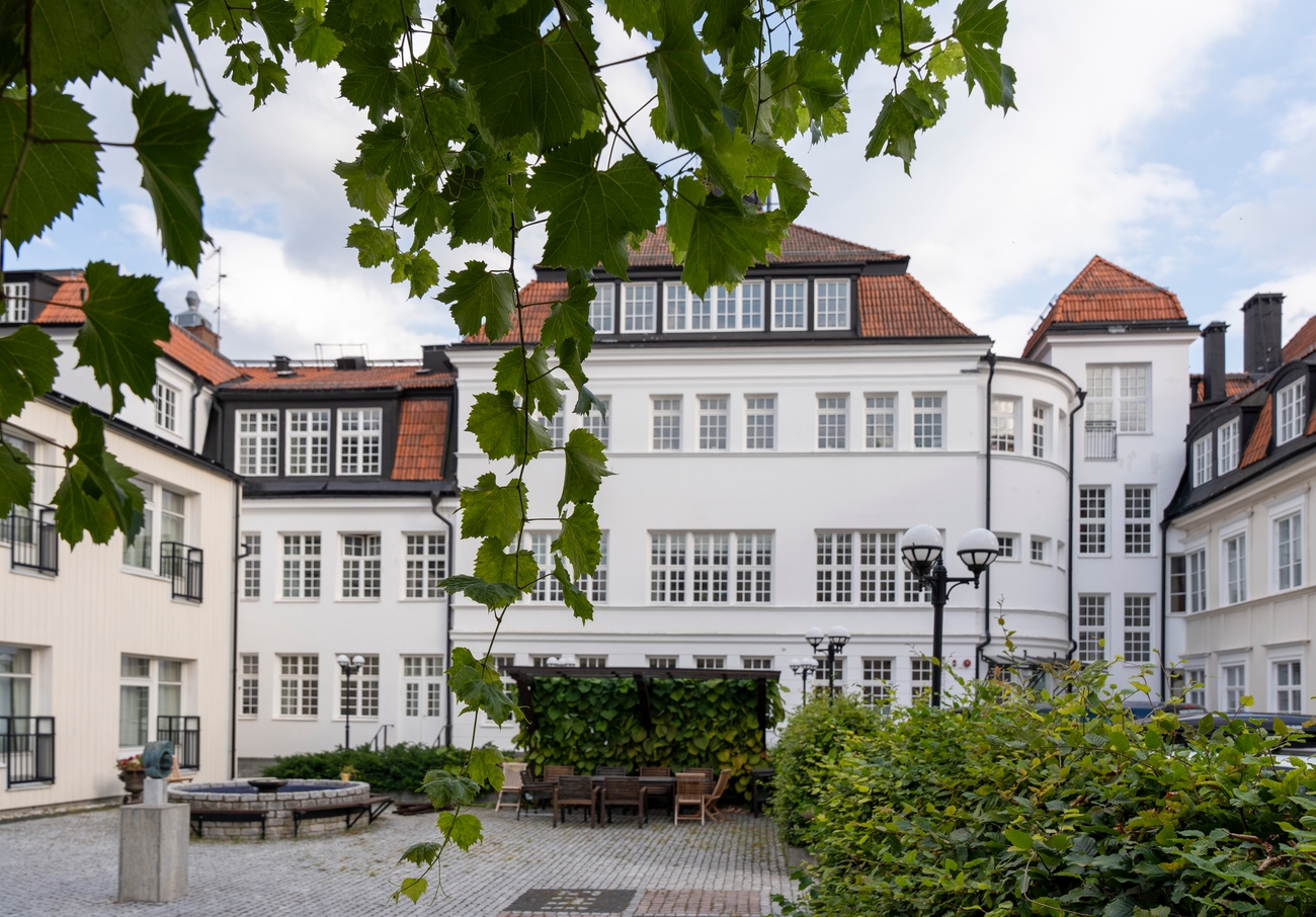 Innergården mot huset