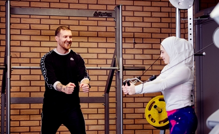 Idrottshall och gym på S:t Botvids gymnasium.