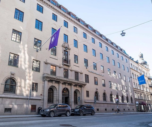 Bild på Anna Whitlocks gymnasium