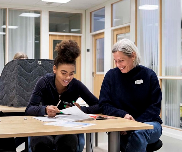 Bild på ESS-gymnasiet