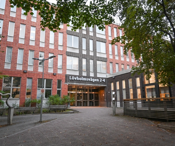 Rör-och Elentreprenörernas Friskola i Stockholm, REFIS