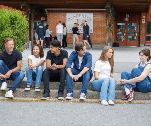 Bild på Danderyds gymnasium