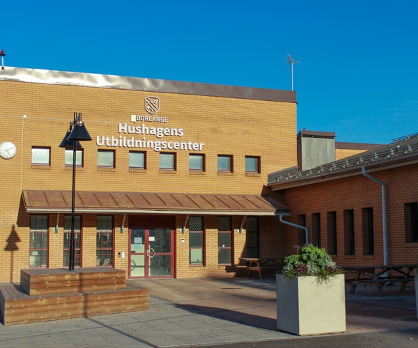 Bild på Hushagsgymnasiet