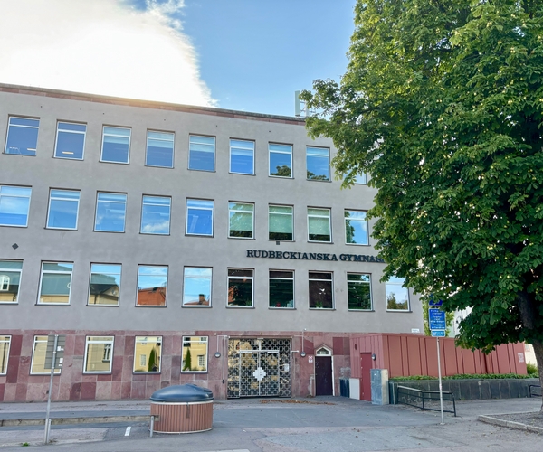 Bild på Rudbeckianska Gymnasiet