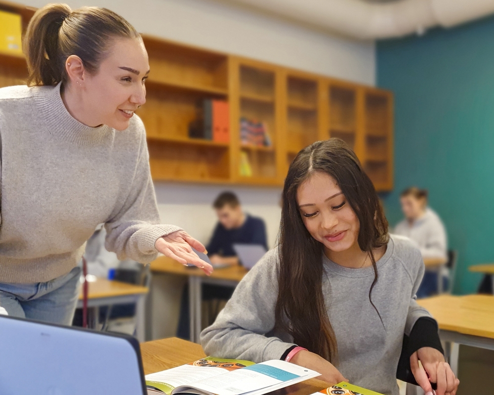 Bild på SA elever RED-2.jpg