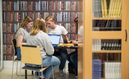 Skolbibliotek Påhlmans Gymnasium.