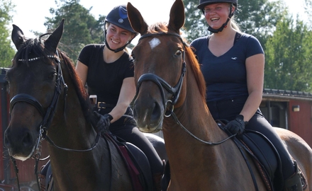 Hästhållning, Ridning på Berga naturbruksgymnasium.