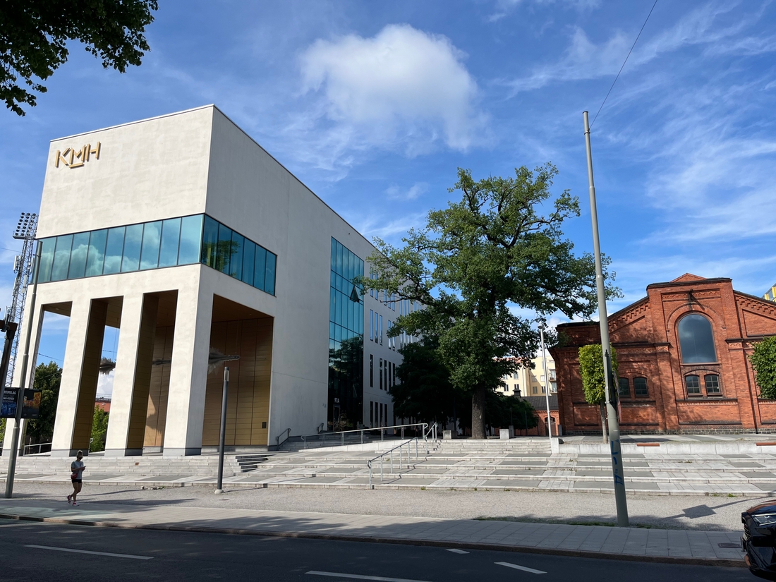 Skolområdet vid Valhallavägen