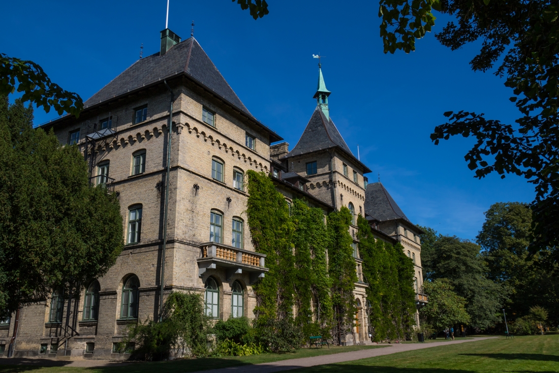 Alnarps slott, där bland annat SLU:s trädgårdscentrum ligger